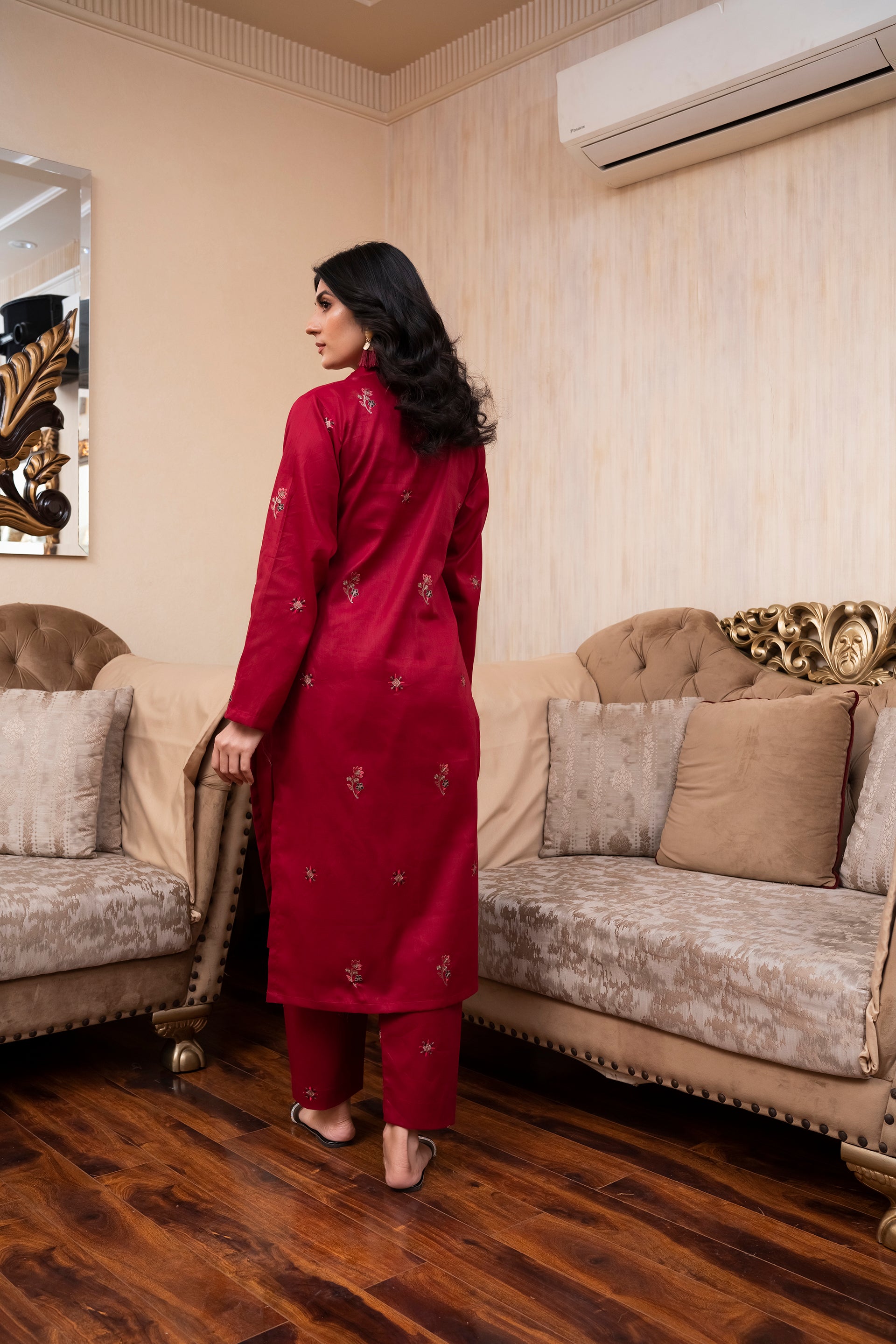 2PC LAWN EMBROIDERED UNSTICH SUIT BY ALIZEH - A-MEHROON