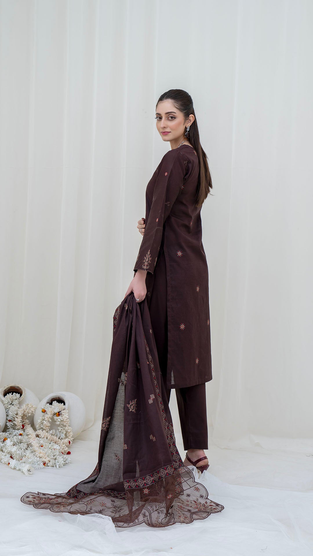 BROWN - 3PC LAWN EMBROIDERED SUIT WITH VOILE EMBROIDERED DUPATTA BY NAZAKAT