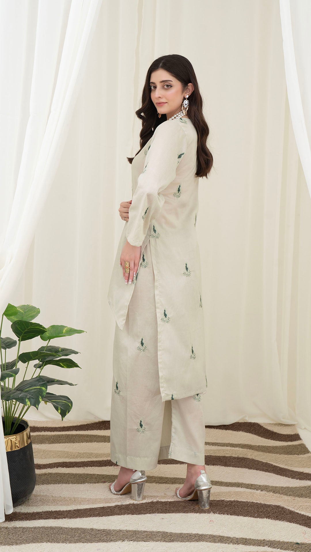 2PC LAWN EMBROIDERED UNSTICH SUIT BY ALIZEH - A-PISTACHO