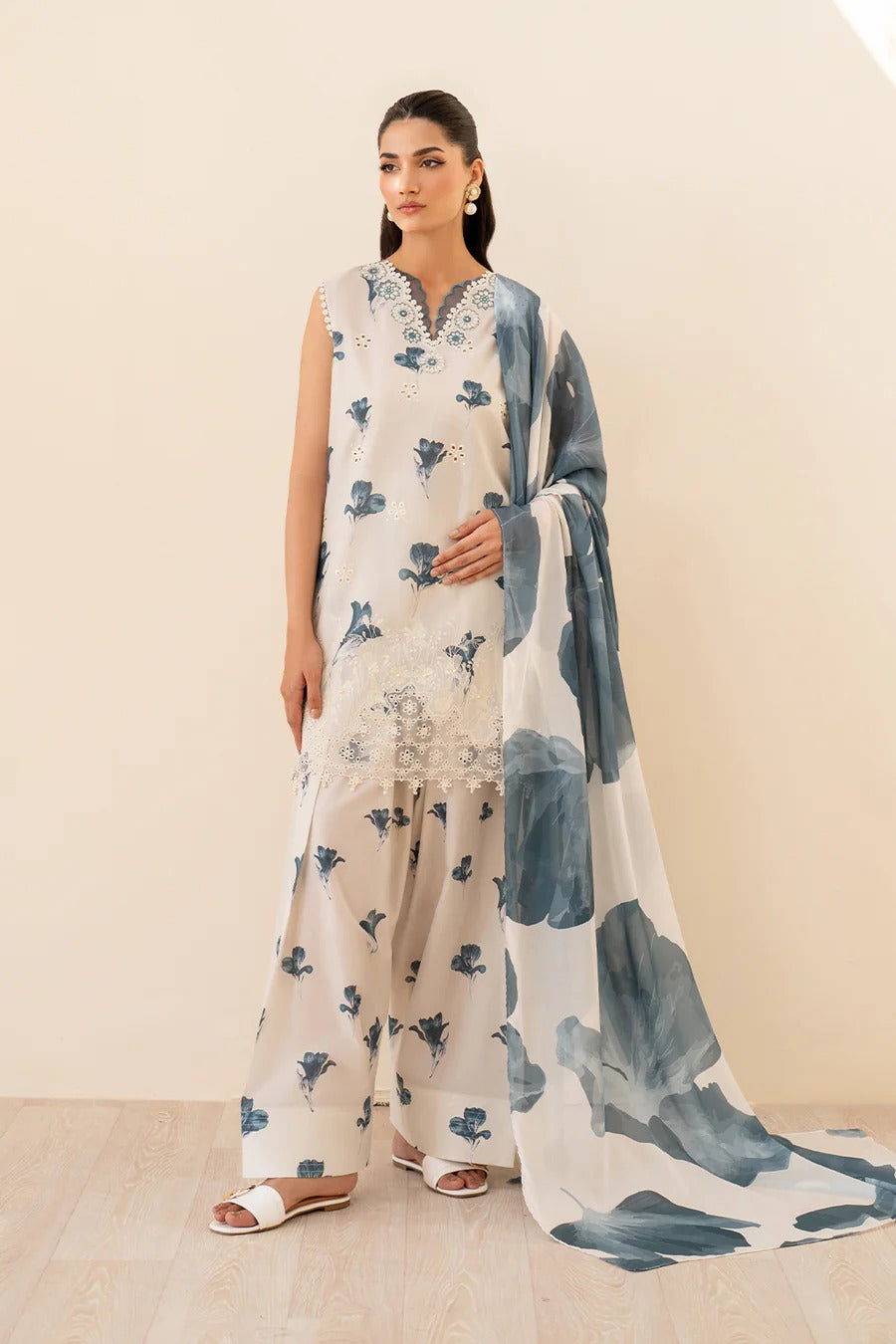 Iznik Khaddar 3-Piece Unstiched