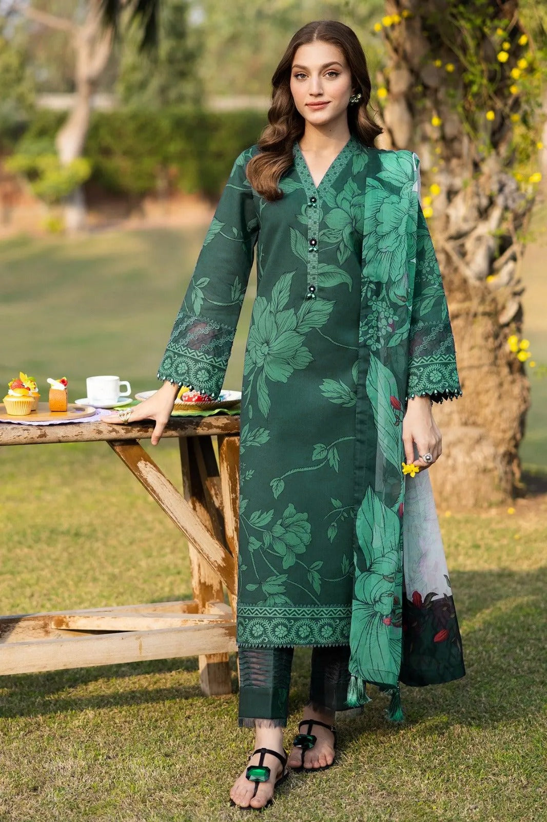 Alizeh Khaddar 3-Piece Un-stiched