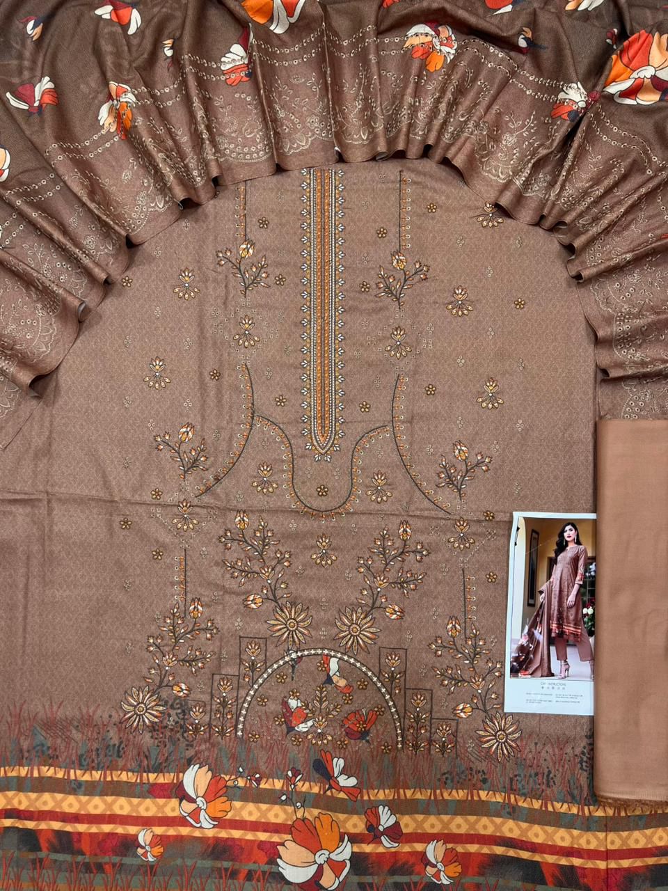 Sapphire Dhanak Embroidered Digital 3-Piece